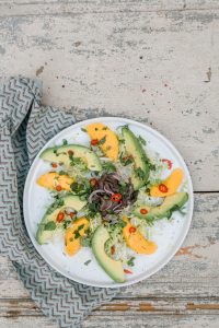 Ceviche vom Neuseelandhirsch mit Mango-Avocado-Salat