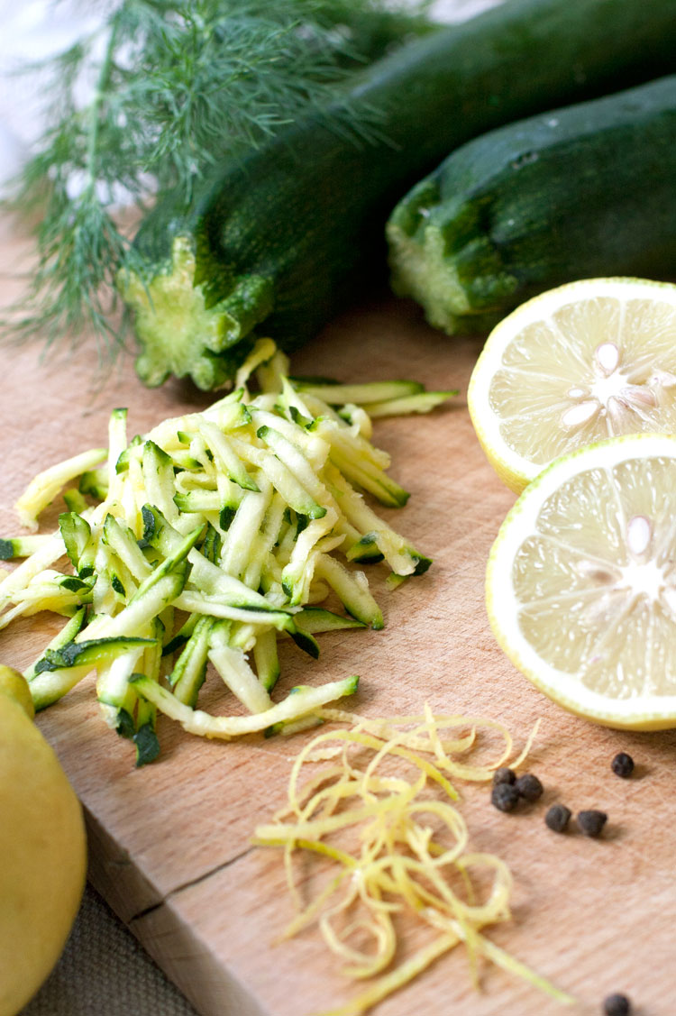 fritatta-zucchini-zitrone-feta-zutaten-held-am-herd